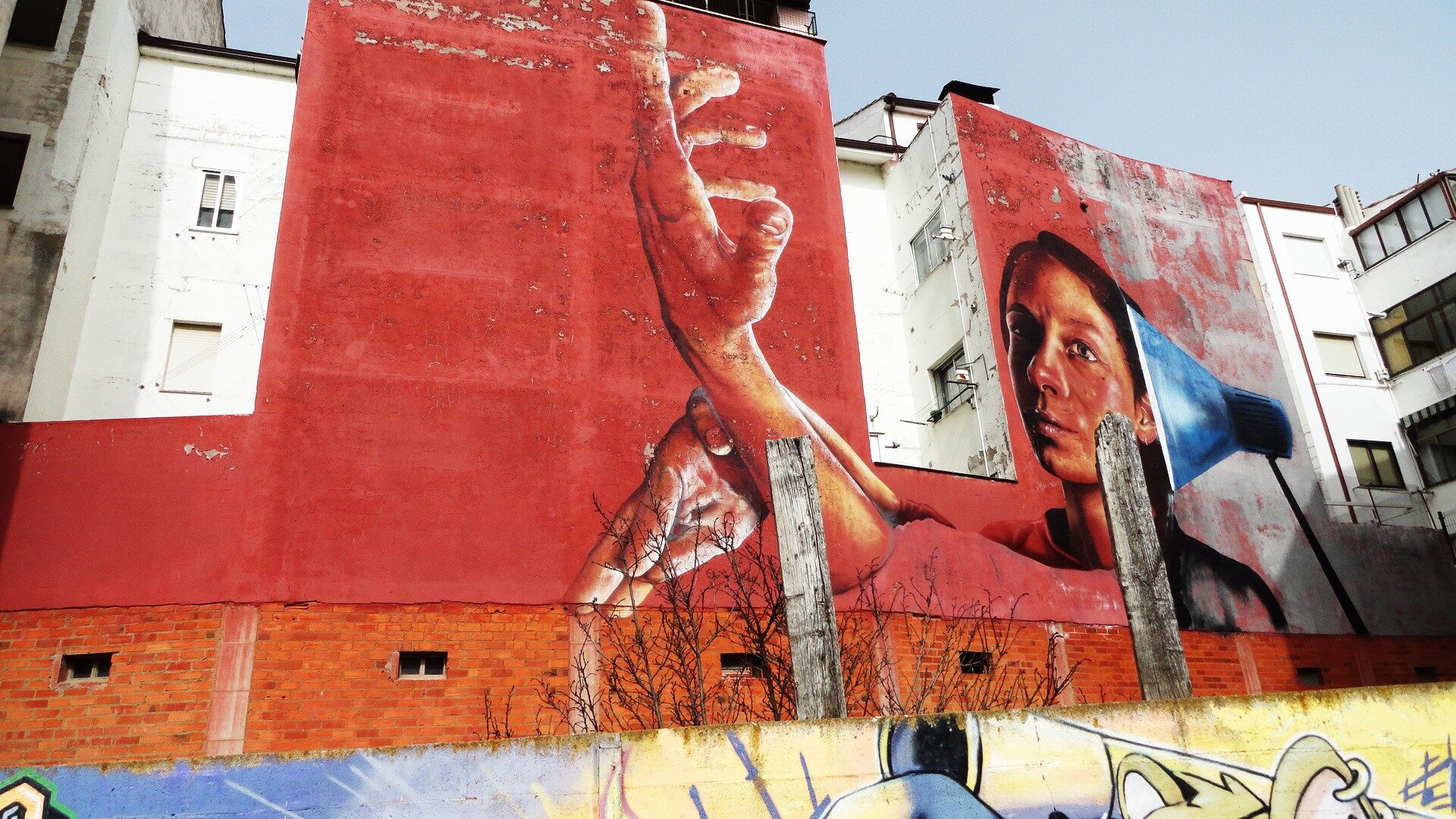 Shadows — Street art by El Rojo in La Bañeza
