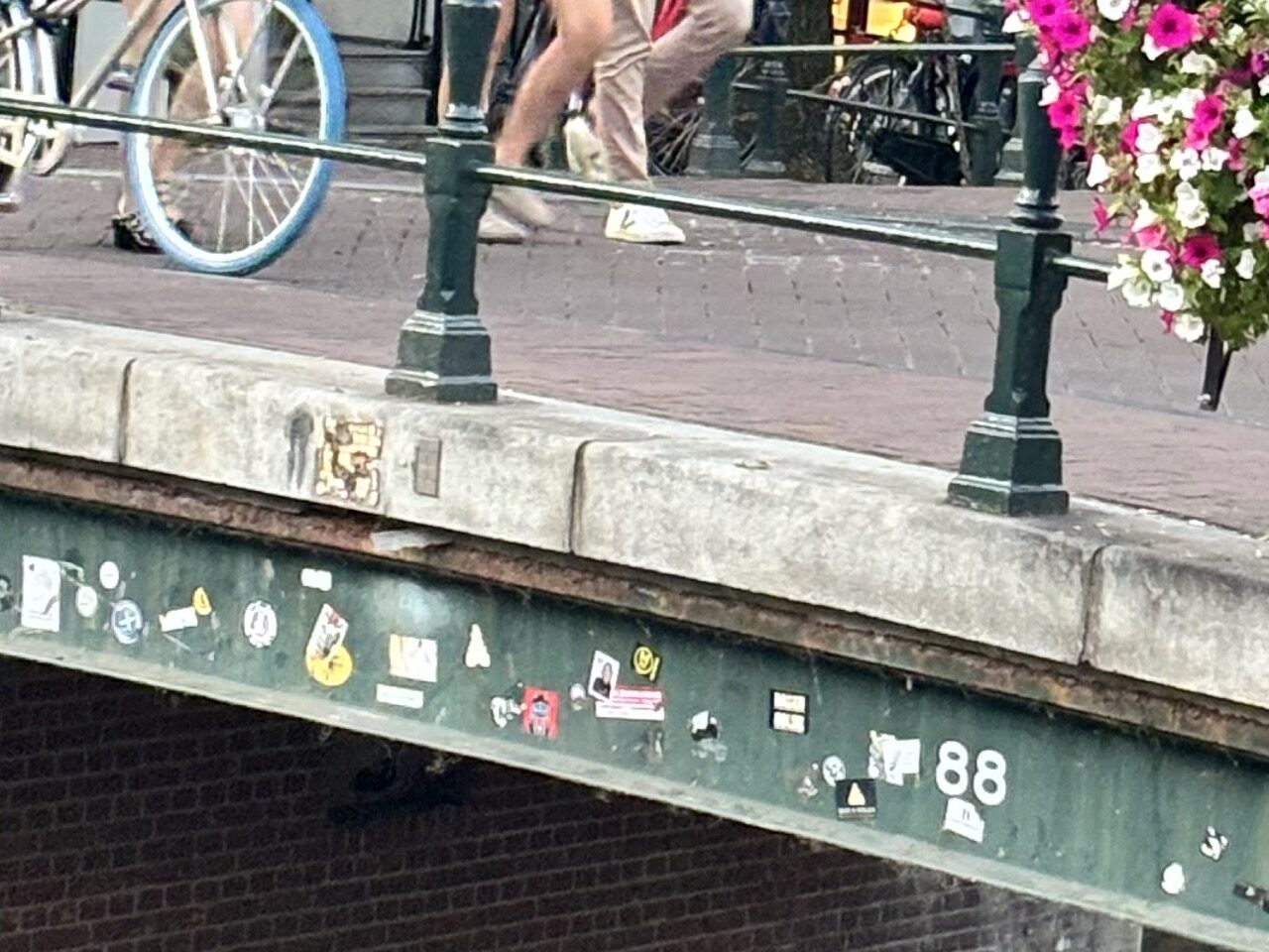 AMS_17, Space Invader de Lijnbaansgracht — Street art de Invader à Amsterdam