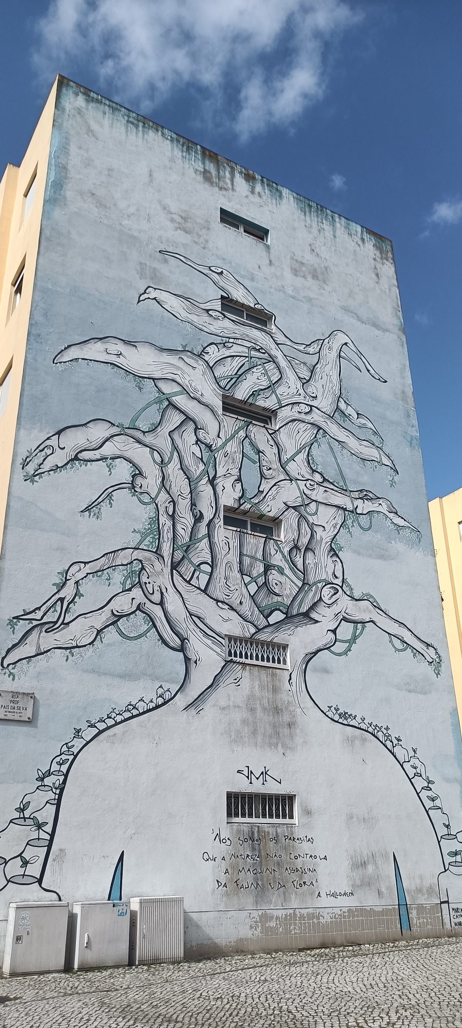 Tree with Intertwined Hands — Street art by Mano JMK in Lisbon