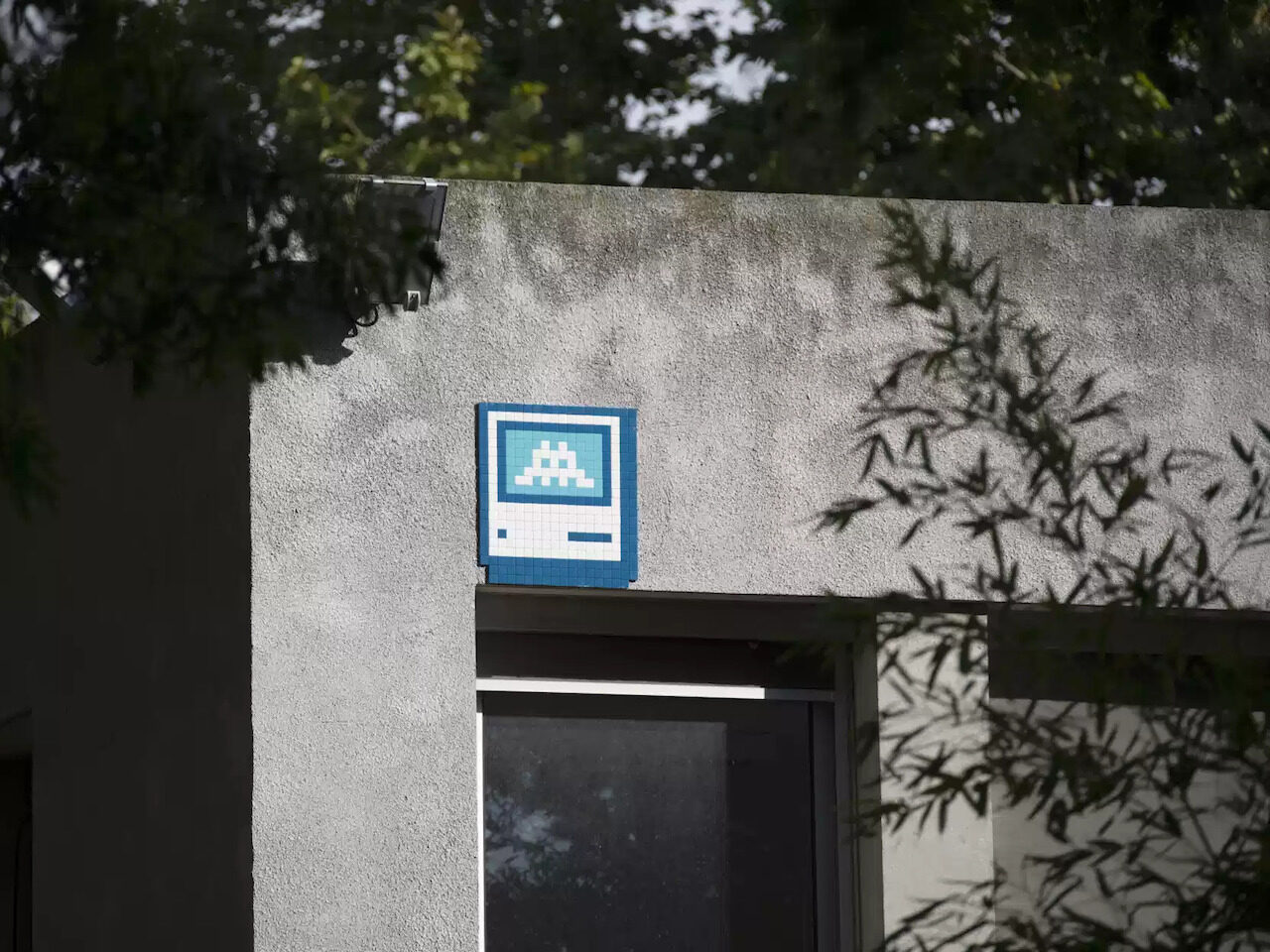 MARS_74, Space Invader on Tour de la Chaîne de l'Étoile (bouches-du-Rhône) — Street art by Invader in Marseille