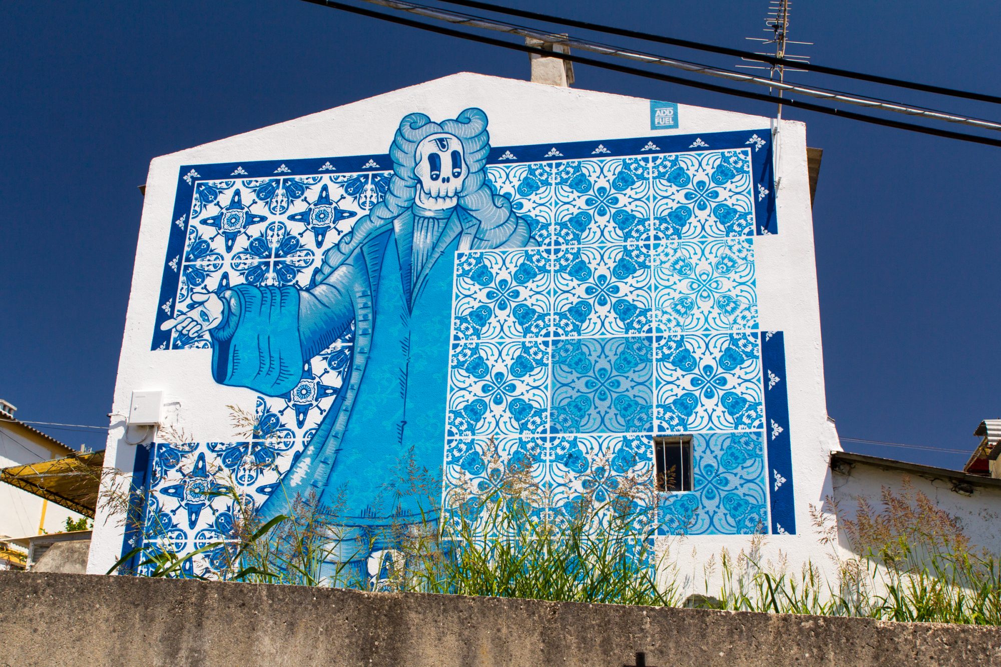 Comvida — Street art by Add Fuel in Lisbon