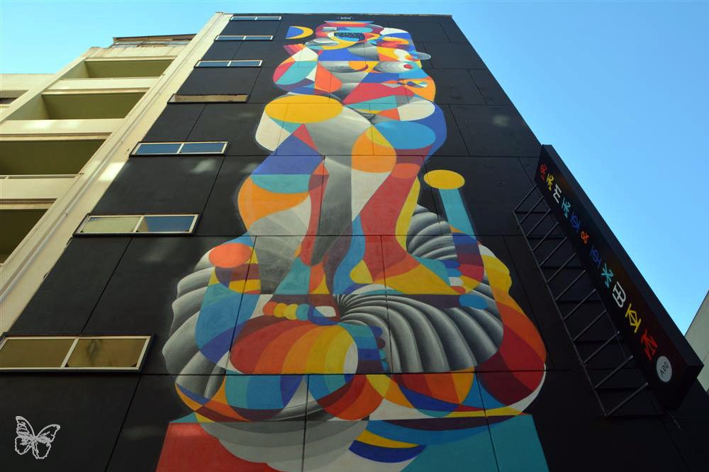 La Danse de Vénus et du Marin — Street art de Okuda San Miguel à Málaga