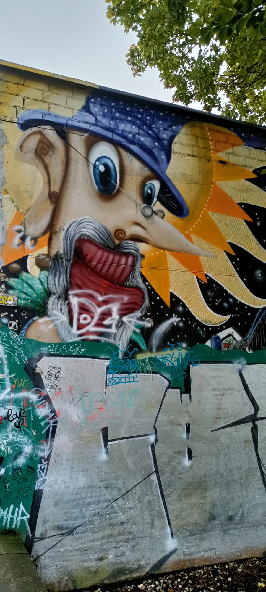 Le magicien au chapeau étoilé — Street art à Köln