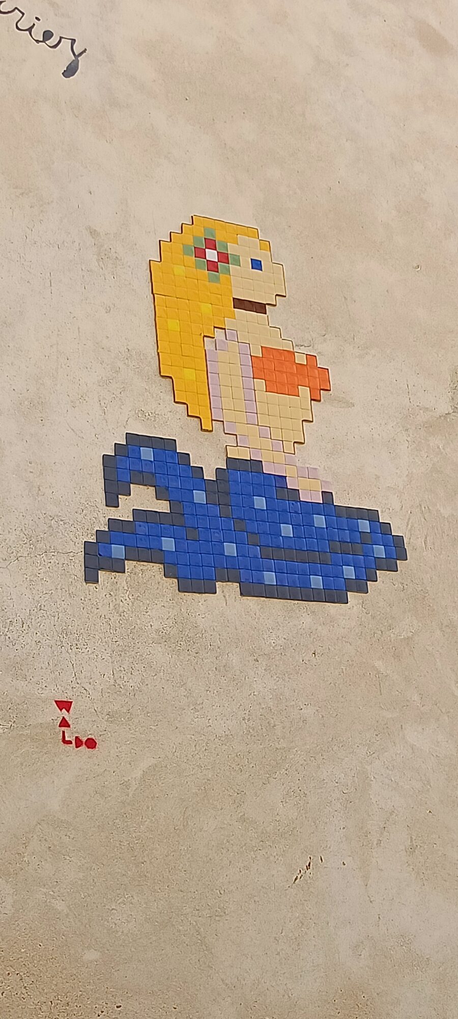 Sirène en mosaïque par Waldo — Street art de Waldo à Le Mans