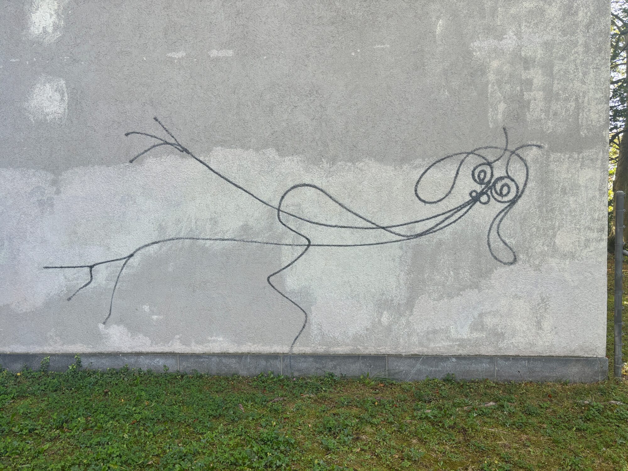 Undine — Street art de Harald Naegeli à Zürich