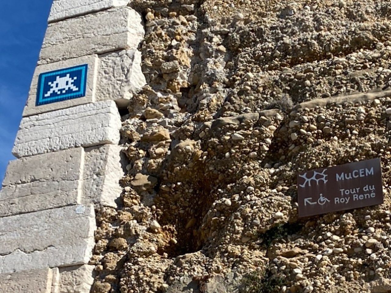 MARS_31, Space Invader on Promenade Louis Brauquier — Street art by Invader in Marseille