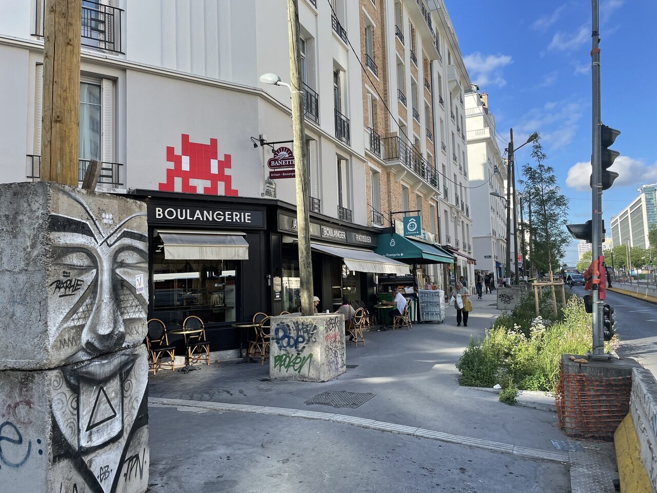 PA_1430, Space Invader du boulevard Berthier — Street art de Invader à Paris