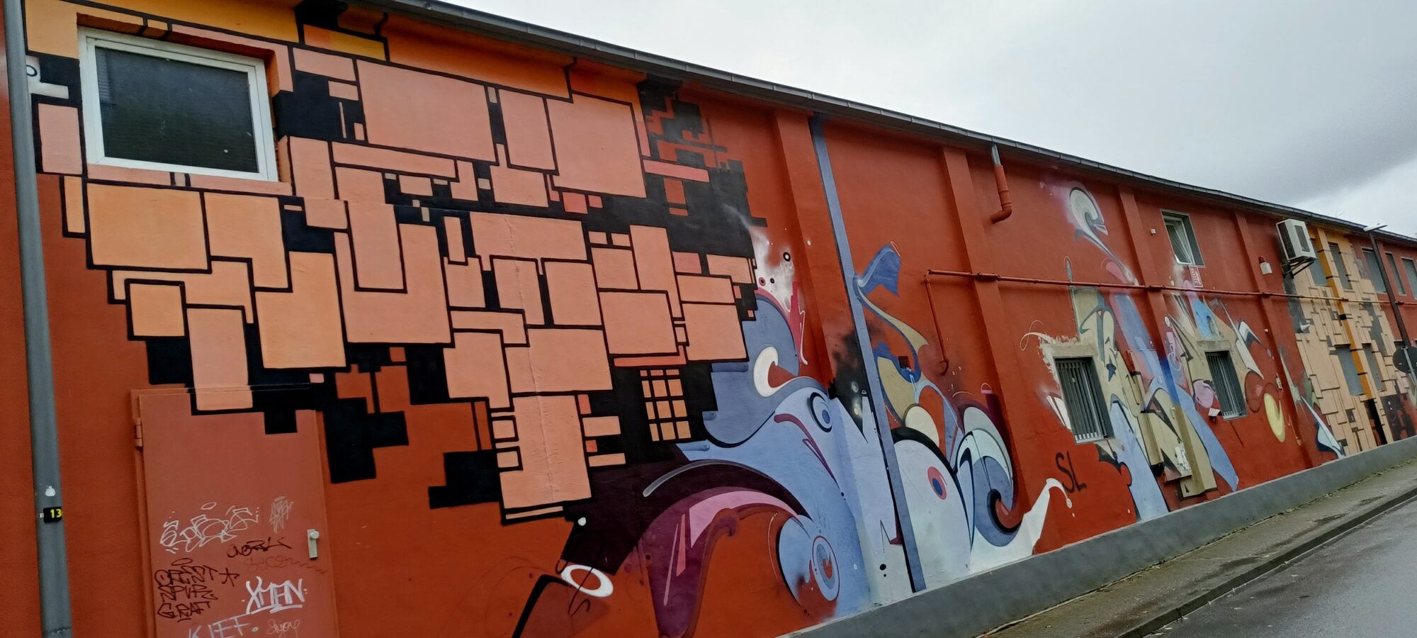 Musikalische Komposition, Smash137 and Zedz — Street art by Zedz, Smash137 in Köln