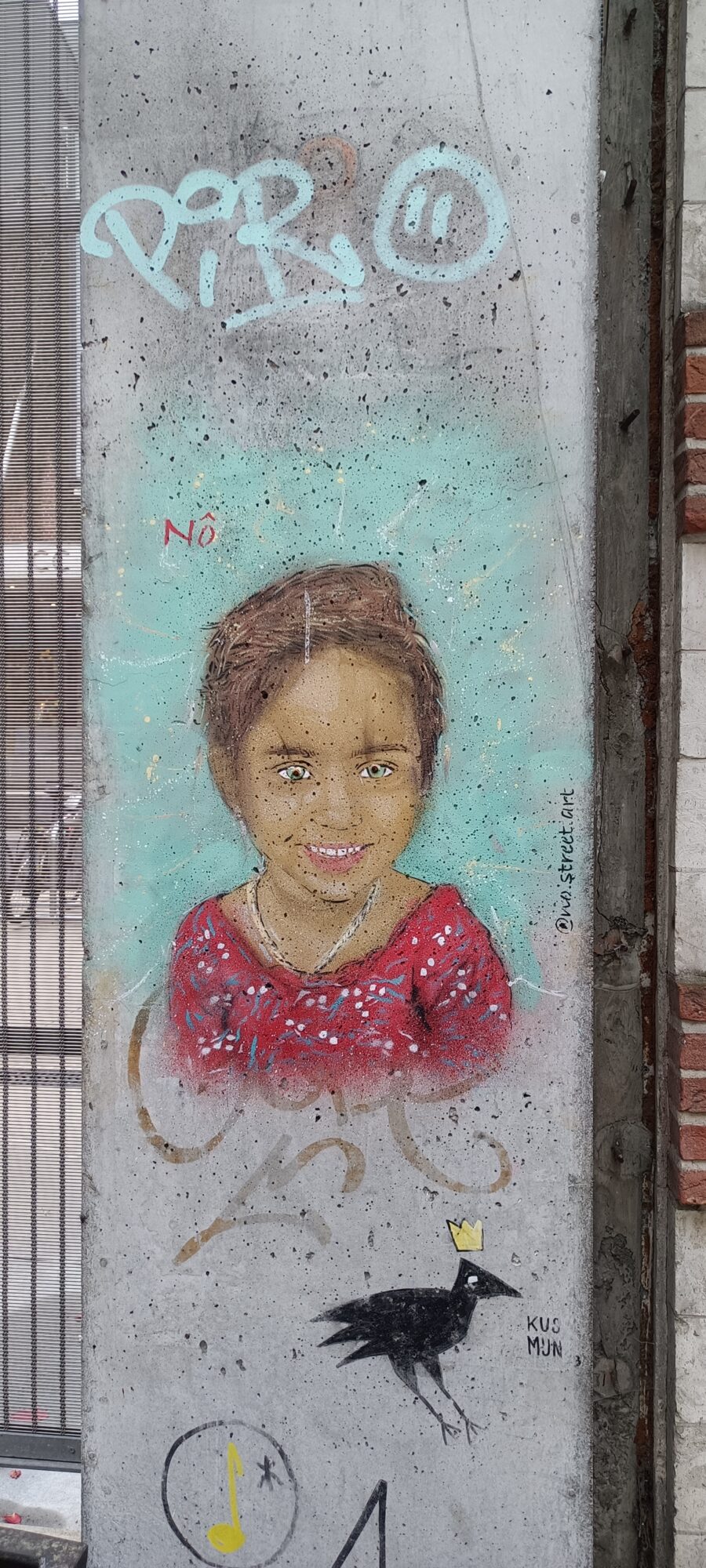 Portrait of a Child by Nô — Street art by Nô in Bruxelles
