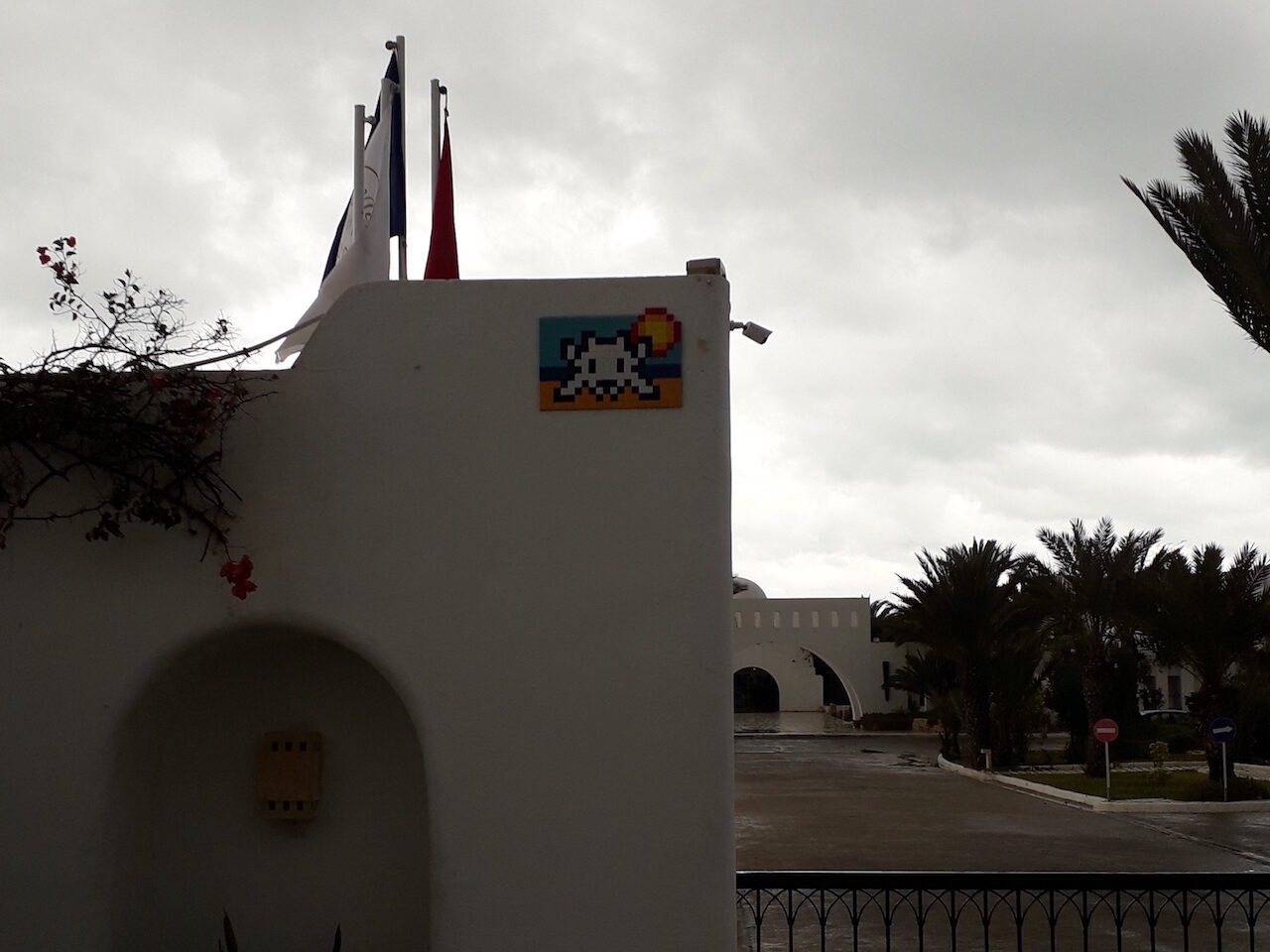 DJBA_54, Space Invader in Midoun — Street art by Invader in Midoun