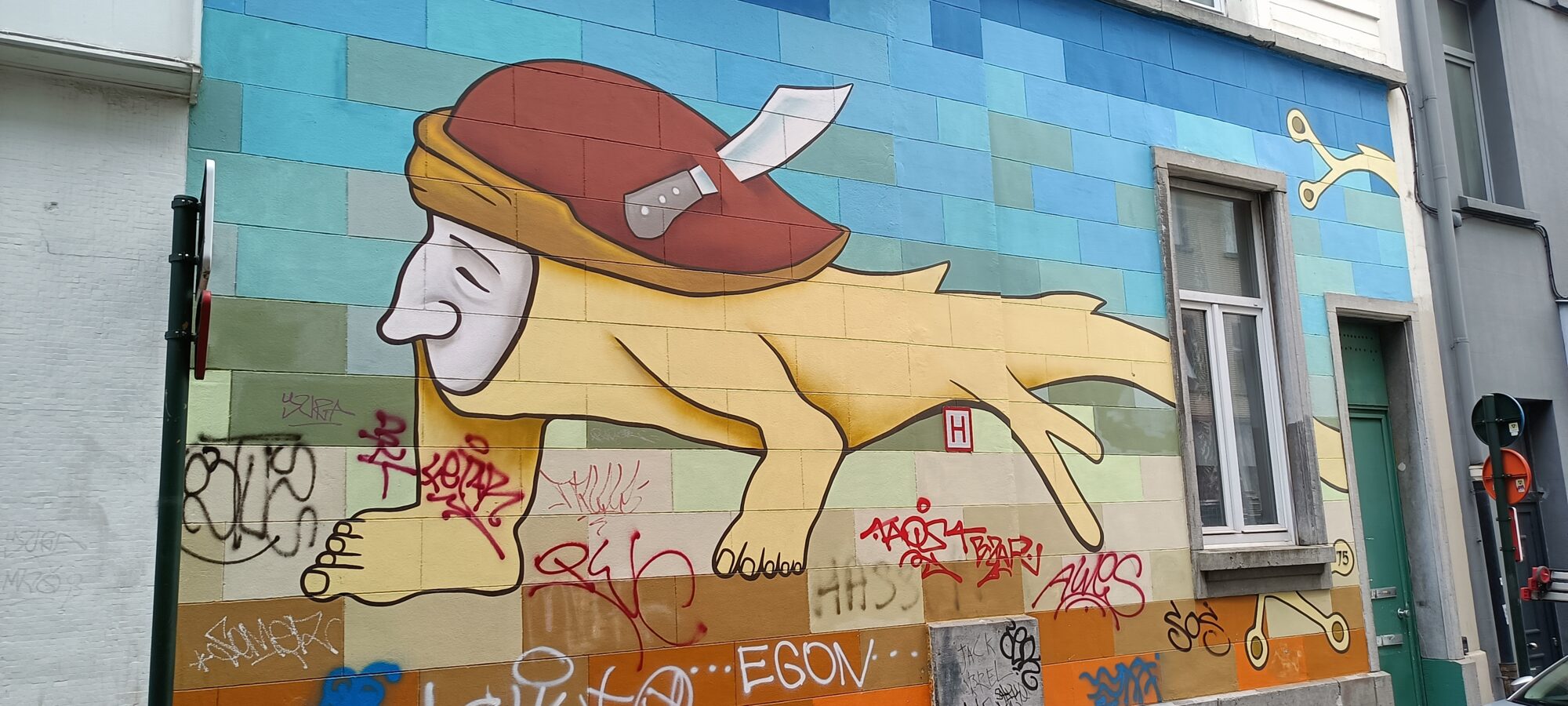 Sloth by Nelson Dos Reis — Street art by Nelson Dos Reis in Bruxelles