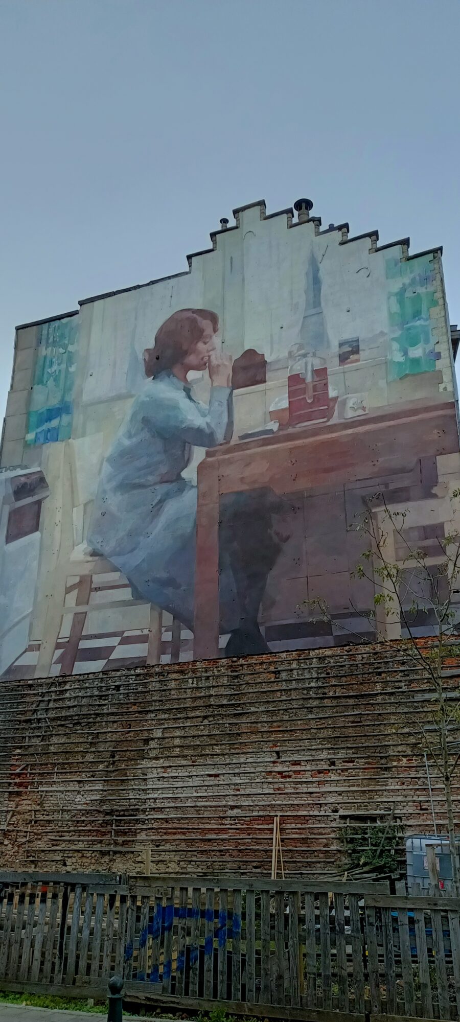Hommage à Chantal Akerman par Alba Fabre Sacristán — Street art de Alba Fabre Sacristán à Bruxelles