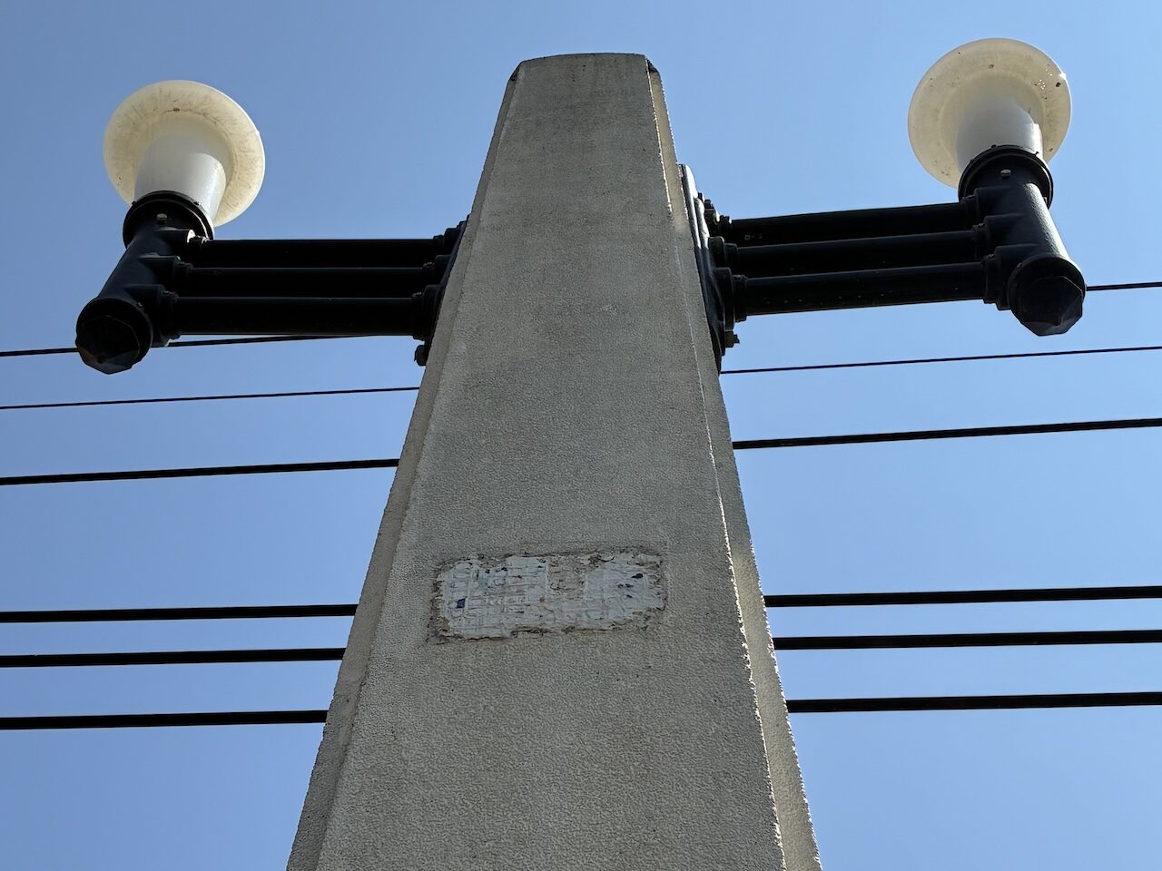 BGK_40, Space Invader on Norarat Sathan Bridge — Street art by Invader in Bangkok