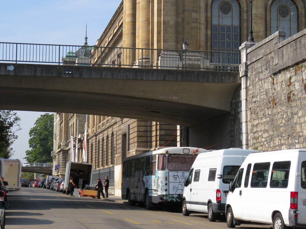 GNV_28, Space Invader on Boulevard Helvétique — Street art by Invader in Genève