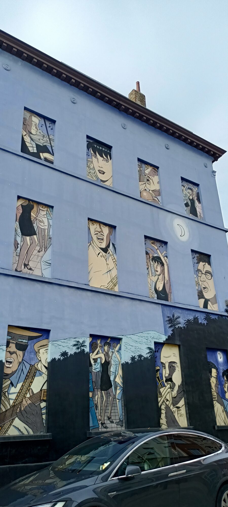 Caroline Baldwin, fenêtres jazz — Street art de André Taymans à Bruxelles