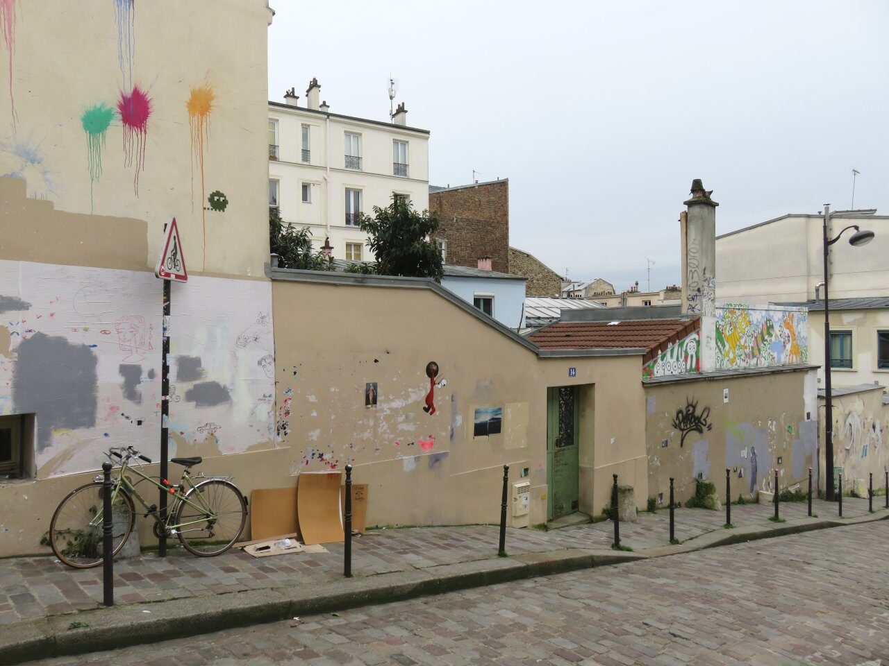 PA_358, Space Invader de la rue des Cascades — Street art de Invader à Paris