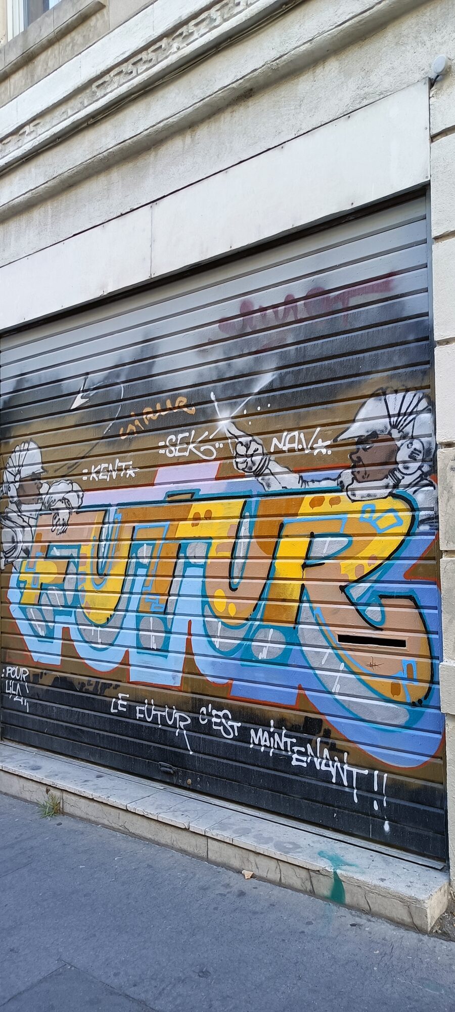 The future is now, painted shutter — Street art in Marseille