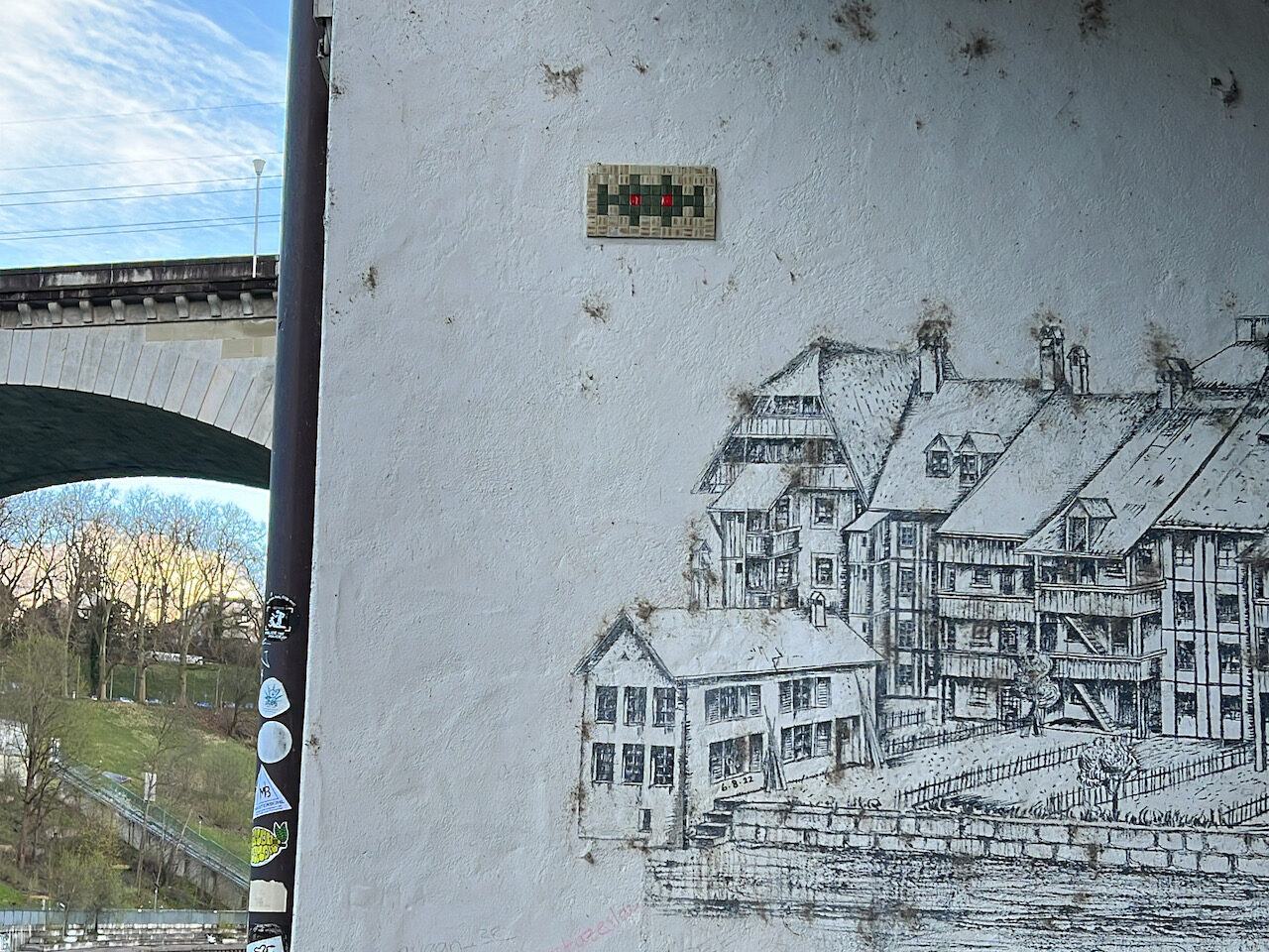 BRN_08, Space Invader on Mattenenge 5 — Street art by Invader in Bern