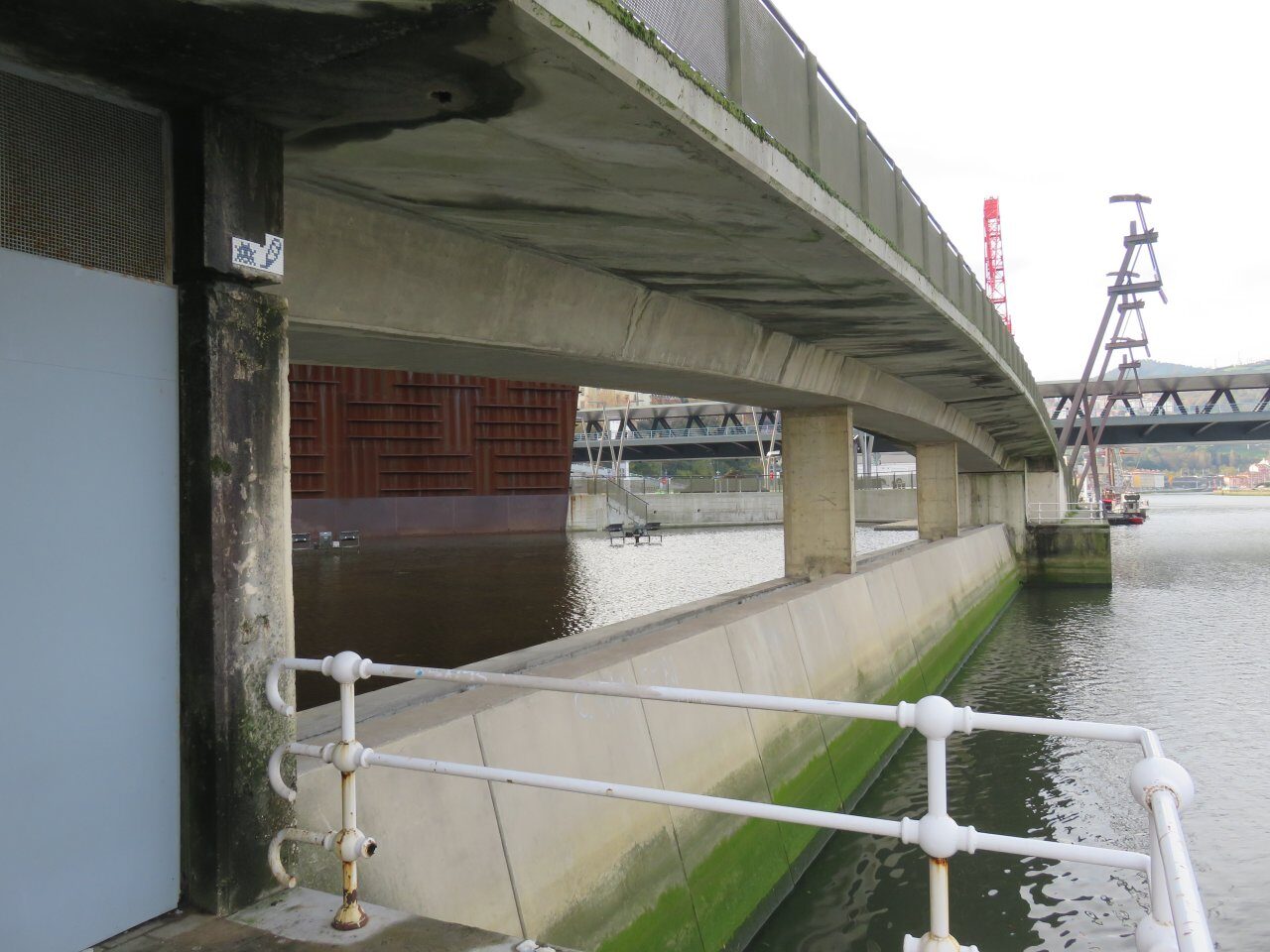 BBO_40, Space Invader on Muelle Ramón de la Sota y Llano — Street art by Invader in Bilbao