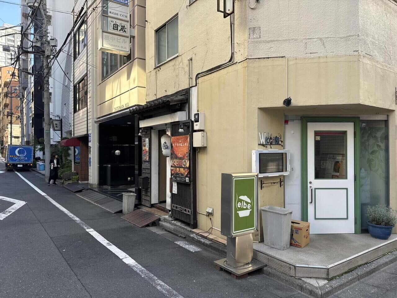 TK_68, Space Invader de Ginza 3-chōme — Street art de Invader à Tokyo