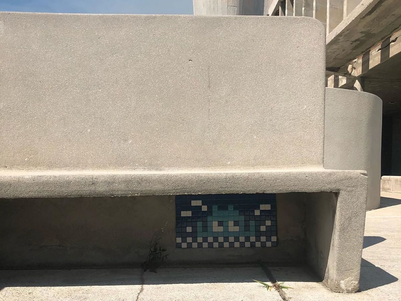 MARS_92, Space Invader du boulevard Michelet — Street art de Invader à Marseille