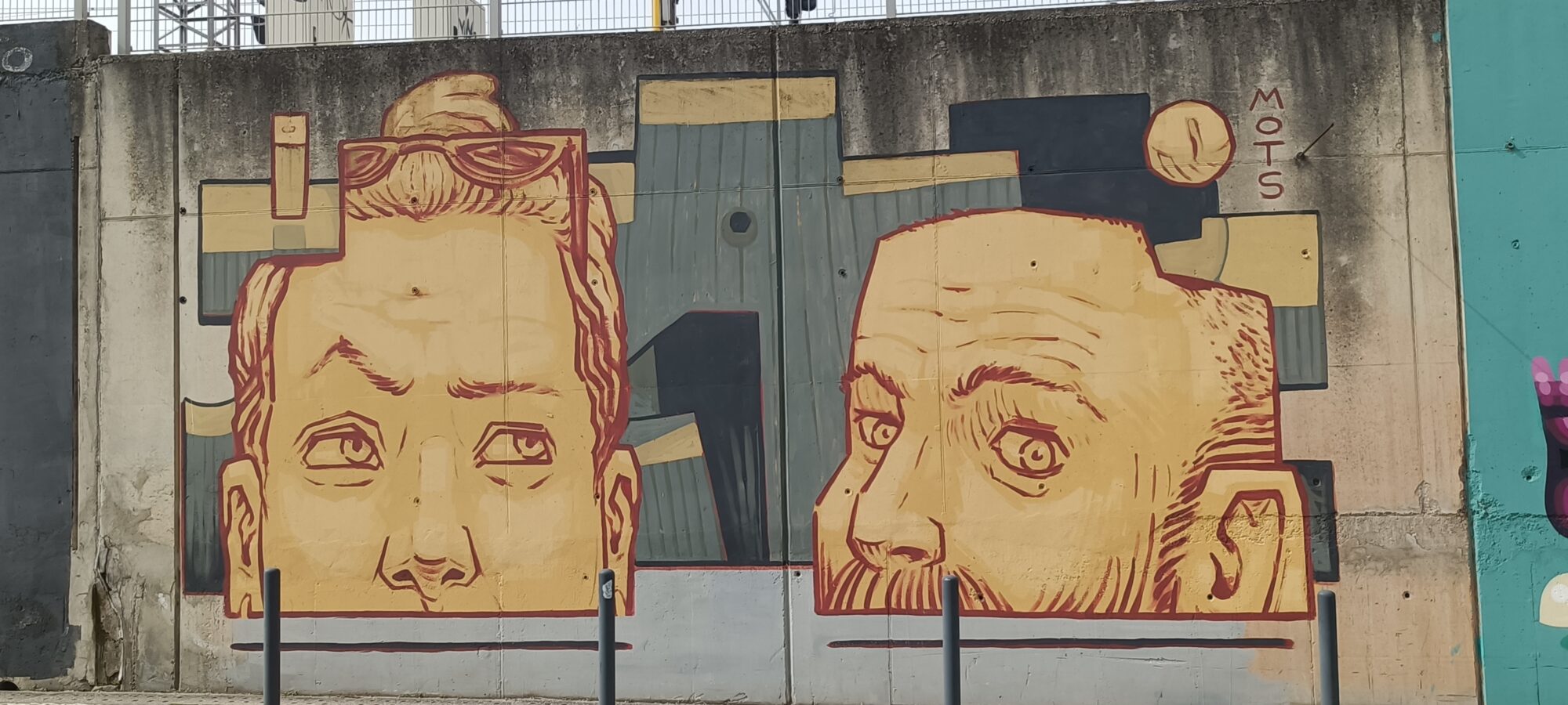 Cara metade — Street art by MOTS in Lisboa