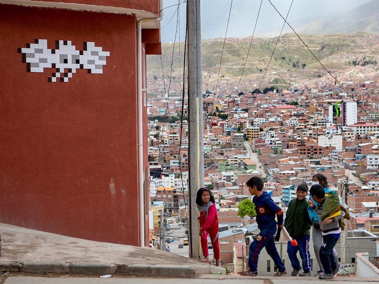 POTI_03, Space Invader de Calle 31 de Octubre — Street art de Invader à Potosí