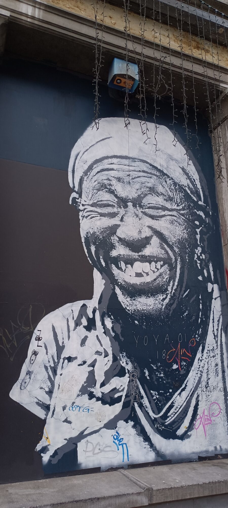 Le rire du vieil homme au turban — Street art à Bruxelles
