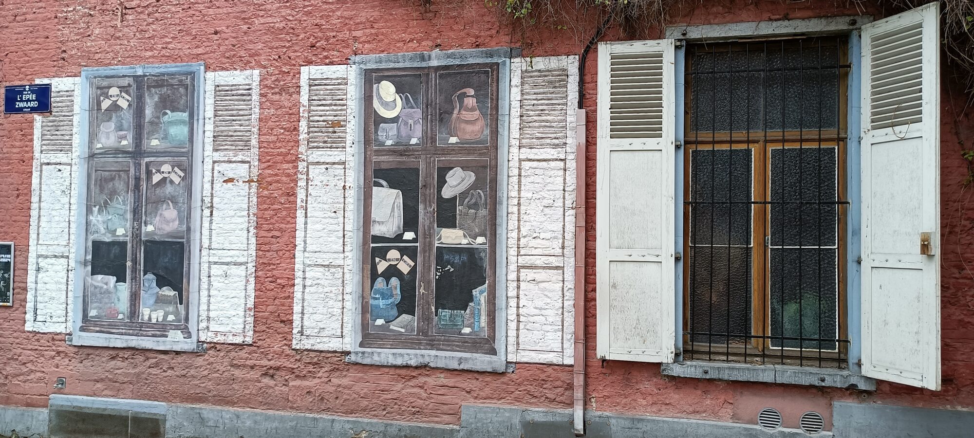 Trompe-l'oeil Shop Windows on Rue de l'Épée — Street art in Bruxelles
