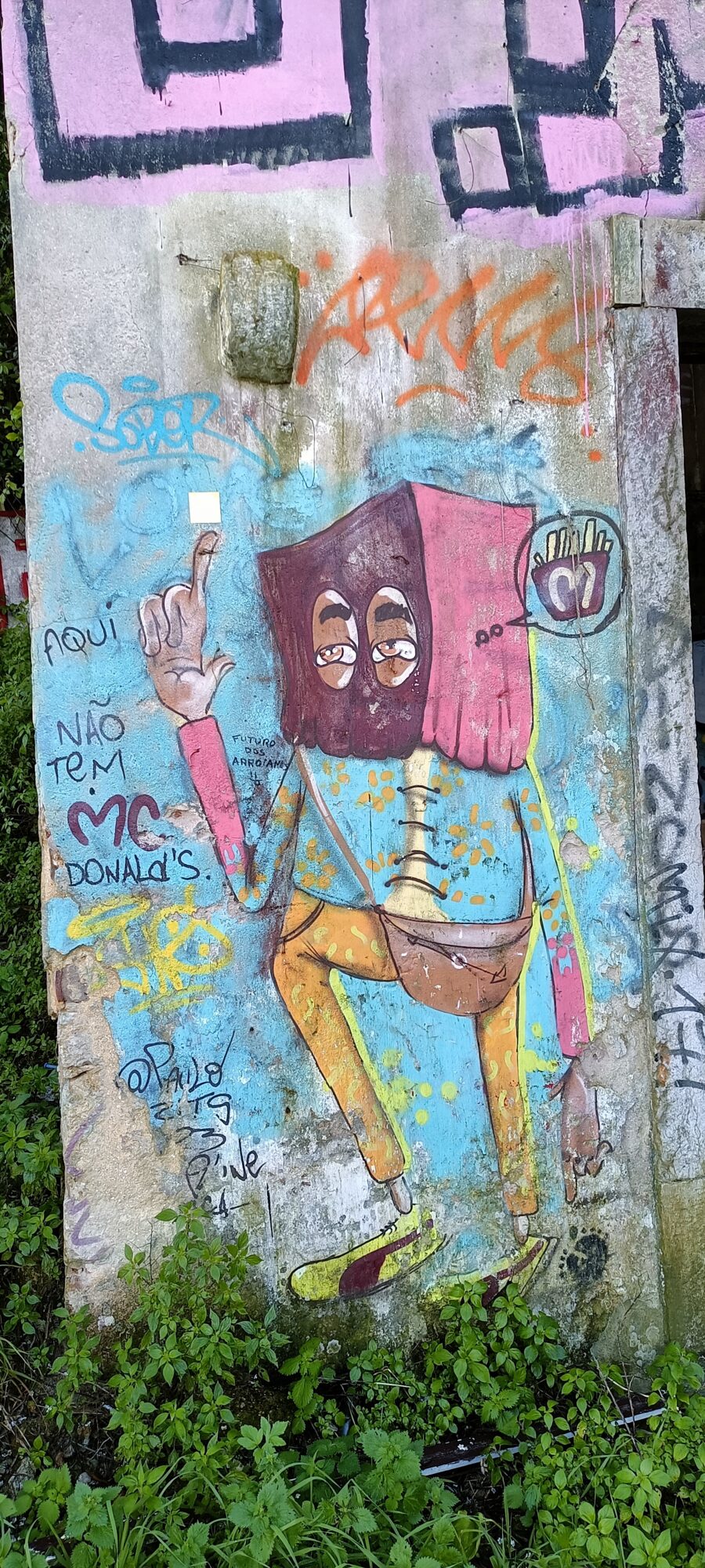 Aqui Não Tem McDonald's par Paulo City — Street art à Lisboa