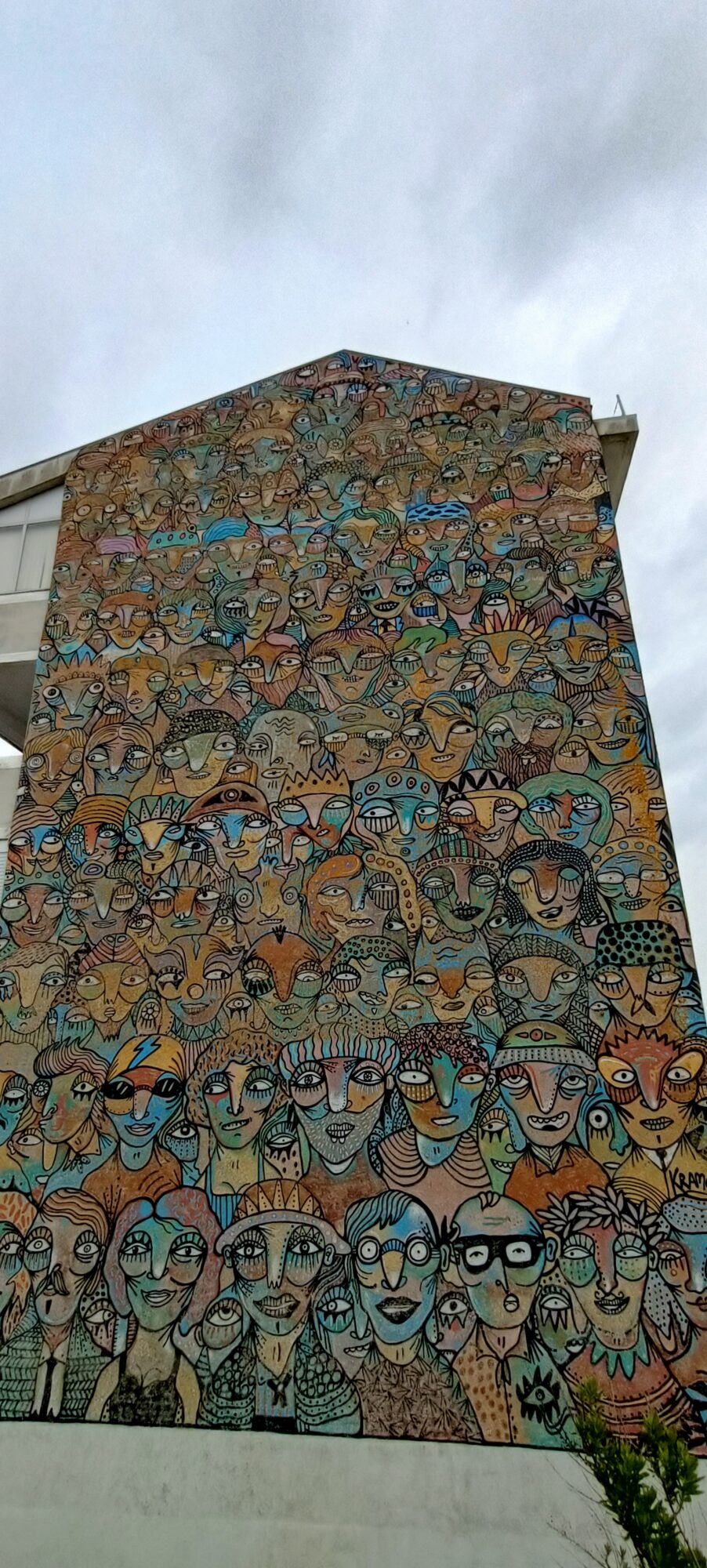 The City — Street art by Guilherme Kramer in Lisboa