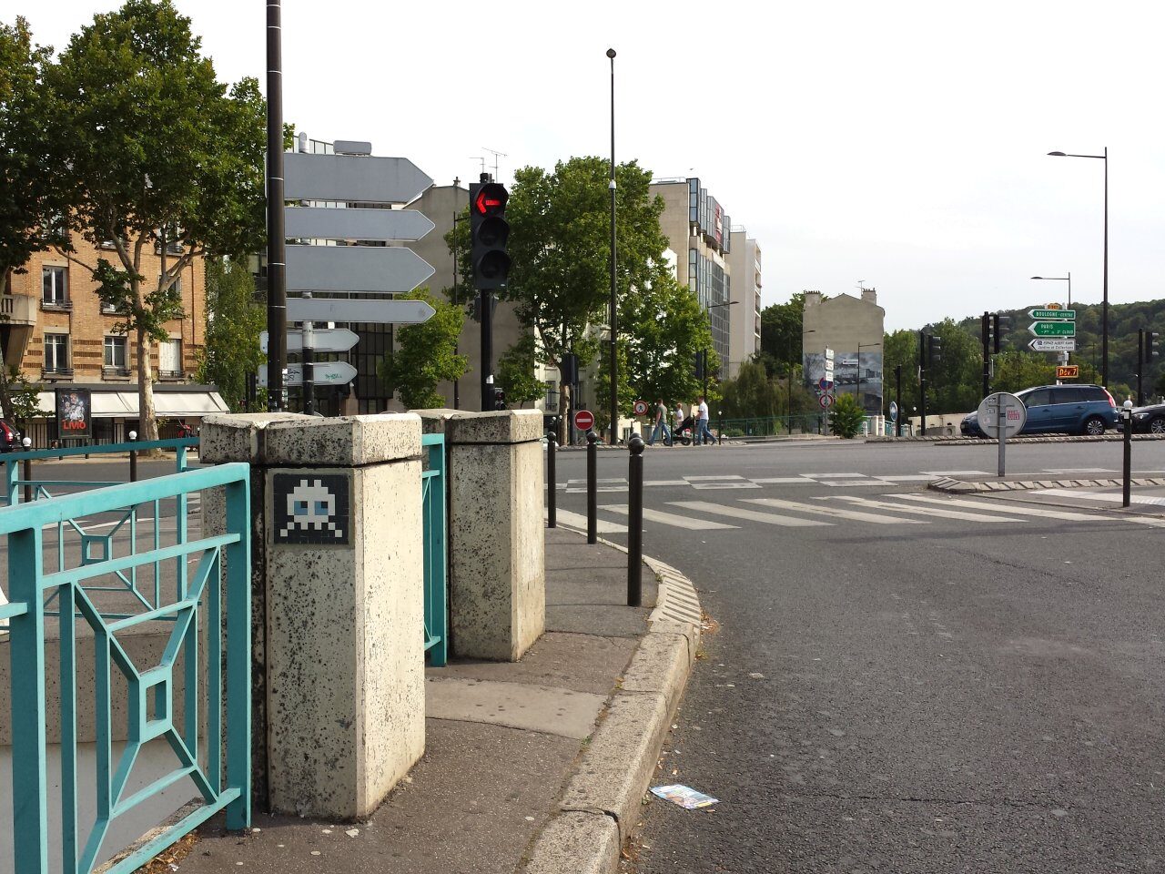 PA_308, Space Invader du quai Alphonse le Gallo — Street art de Invader à Boulogne-Billancourt