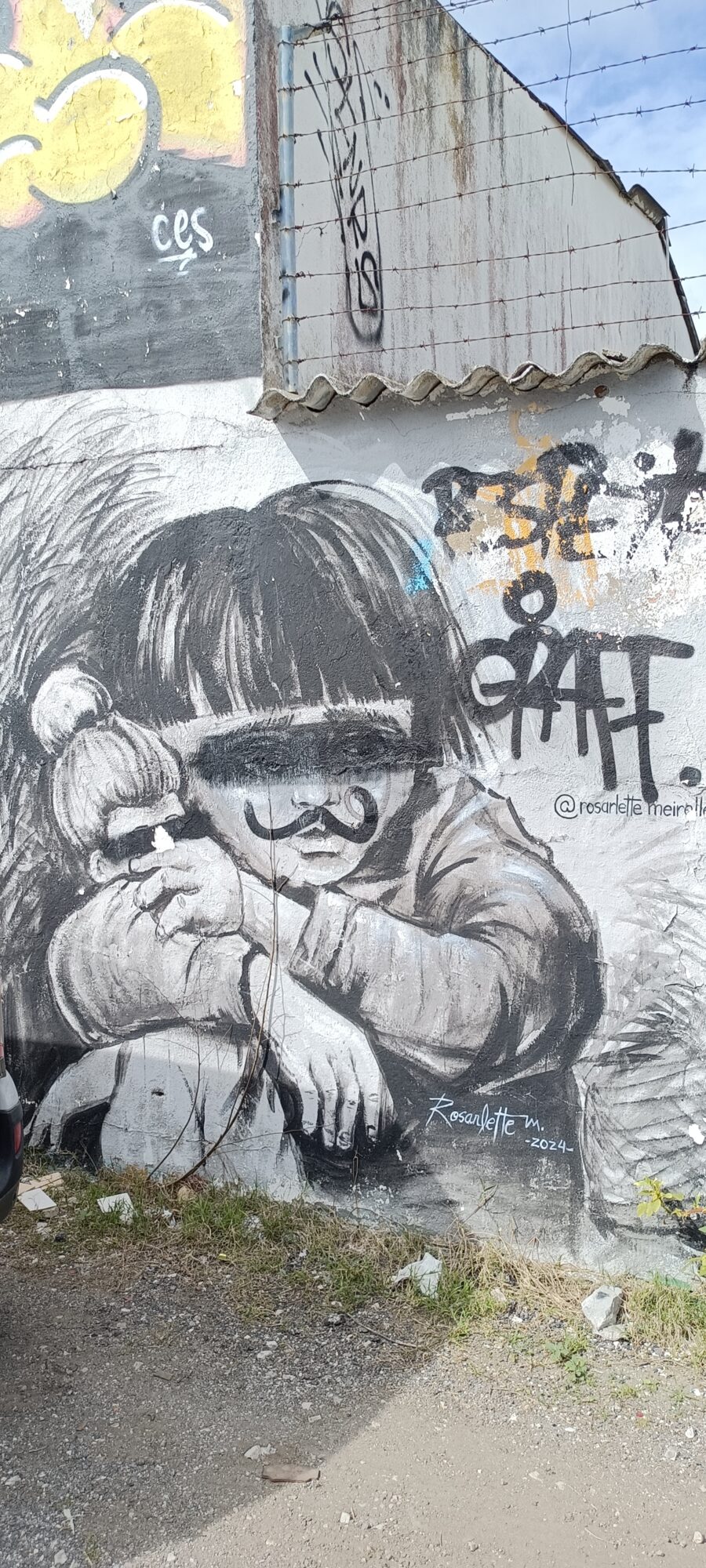 Fillette à la moustache par Rosarlette Meirelles — Street art de Rosarlette Meirelles à Almada
