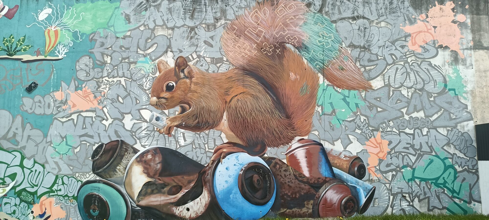 Squirrel Perched on Spray Cans — Street art by RCLS Crew in Lisboa