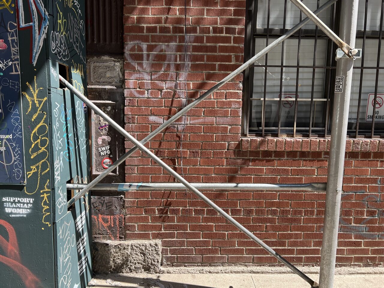NY_119, Space Invader de Thompson Street — Street art de Invader à New York