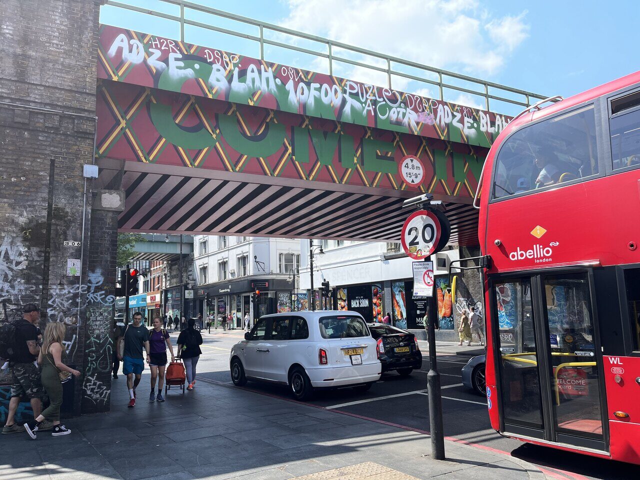 LDN_125, Space Invader on 1 Atlantic Road — Street art by Invader in London