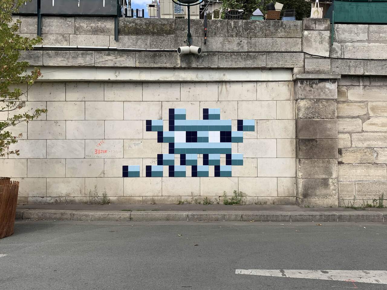 PA_1512, Space Invader du parc Rives de Seine - Georges Pompidou — Street art de Invader à Paris