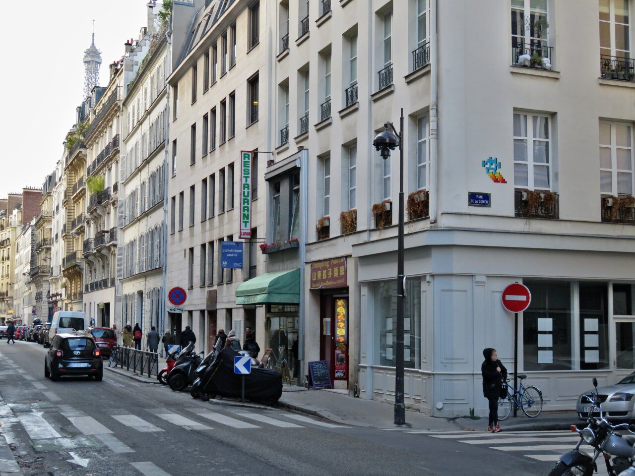 PA_1312, Space Invader de la rue de la Comète — Street art de Invader à Paris