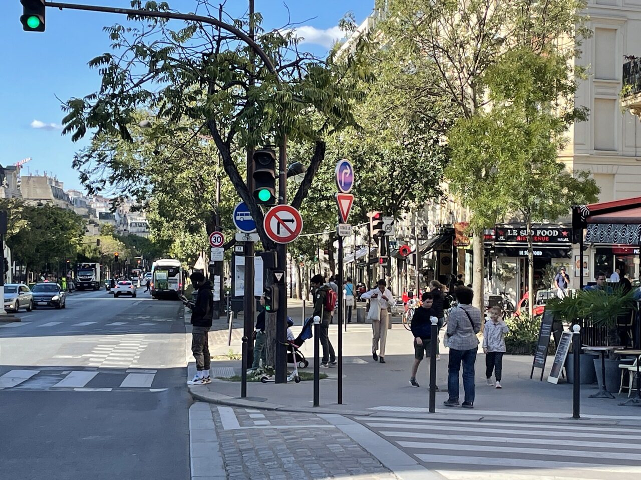 PA_304, Space Invader de la place d'Italie — Street art de Invader à Paris