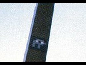 TK_41, Space Invader de la rue du parc de Yoyogi — Street art de Invader à Tokyo