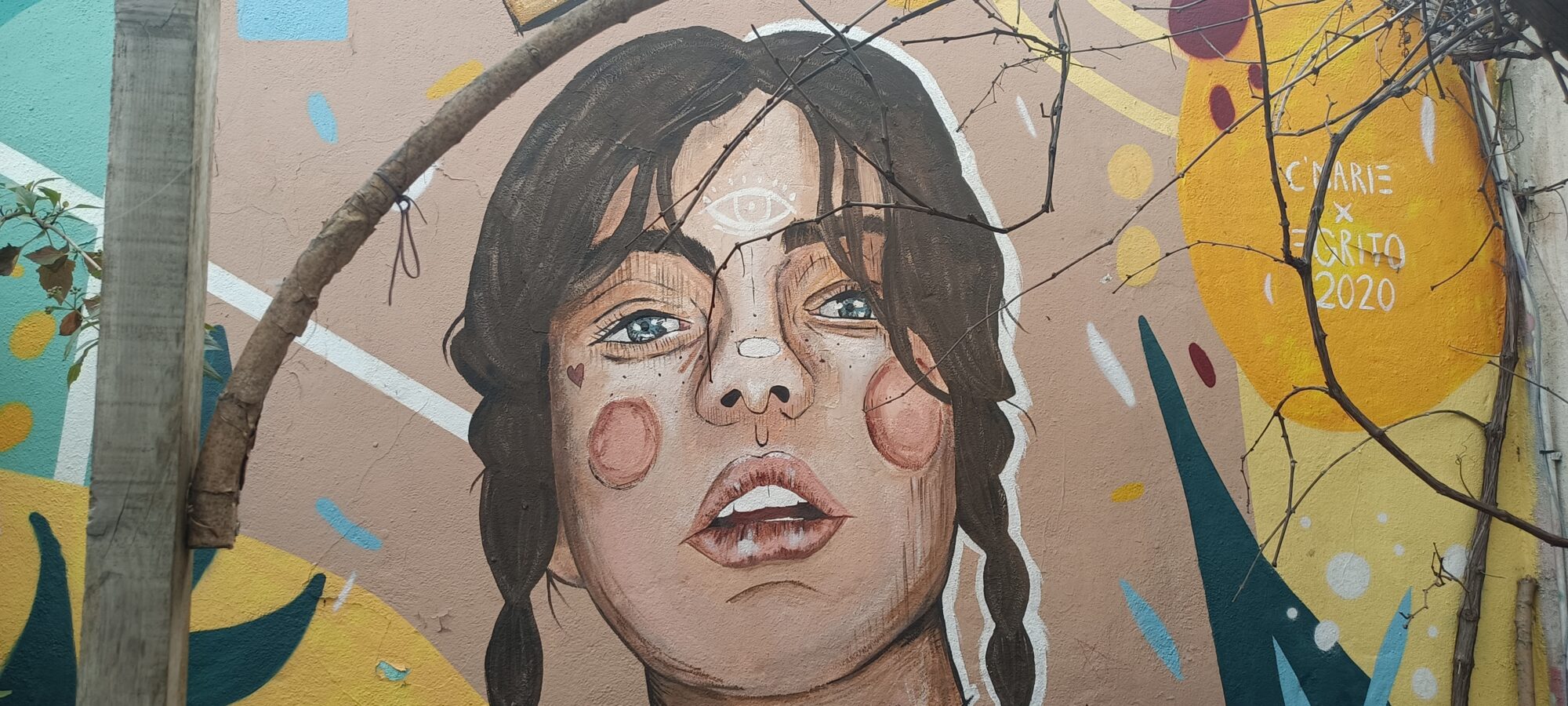 Fillette au troisième œil, par Marie et Escrito — Street art à Lisboa
