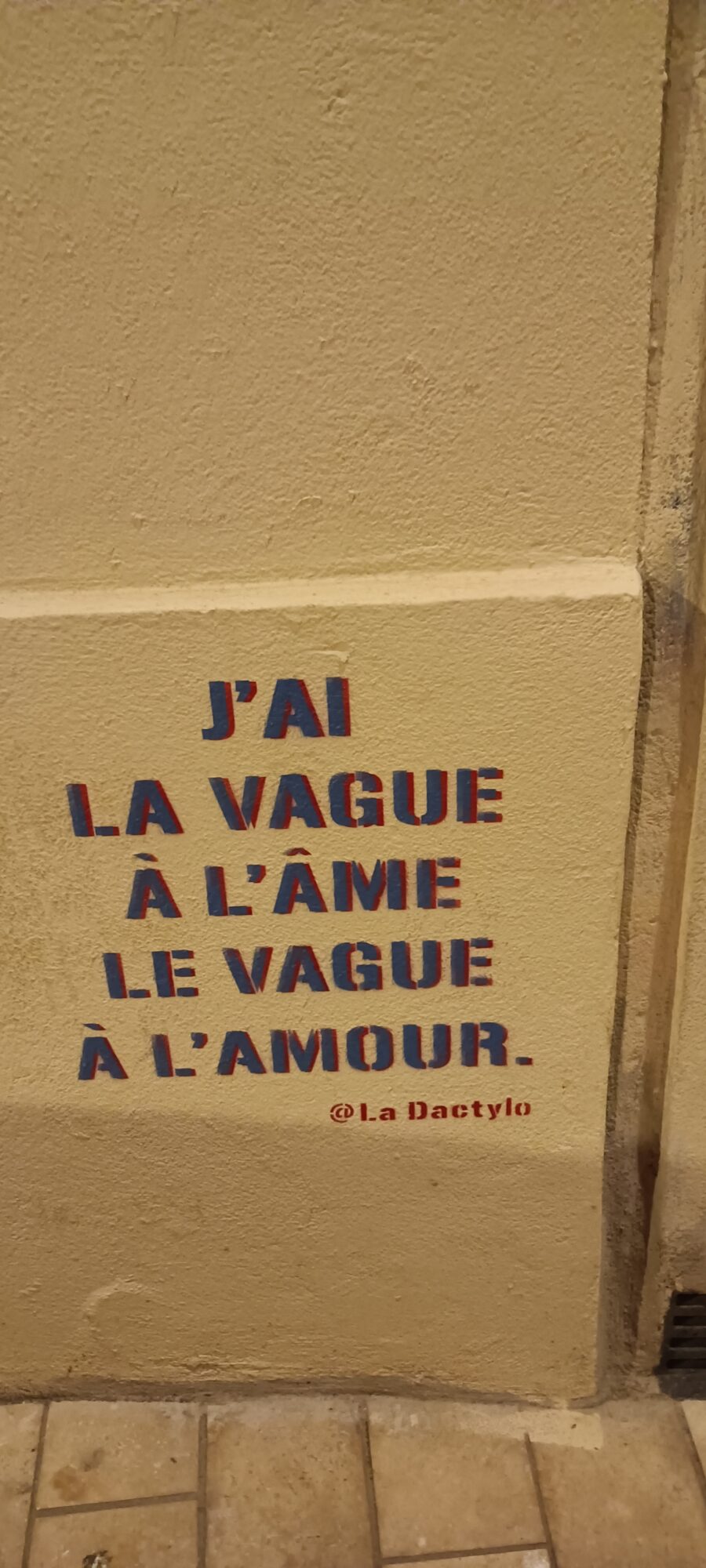 La vague à l'âme par La Dactylo — Street art de La Dactylo à Marseille