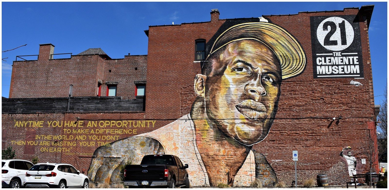 Roberto Clemente — Street art by Kyle Holbrook in Pittsburgh