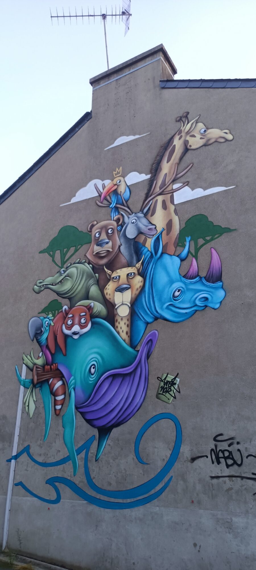 Ark of animals on the wave — Street art by Meskaj in Saint-Brieuc