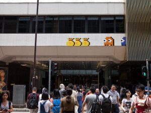 HK_116, Space Invader de Canton Rd Tsim Sha Tsui — Street art de Invader à Hong Kong