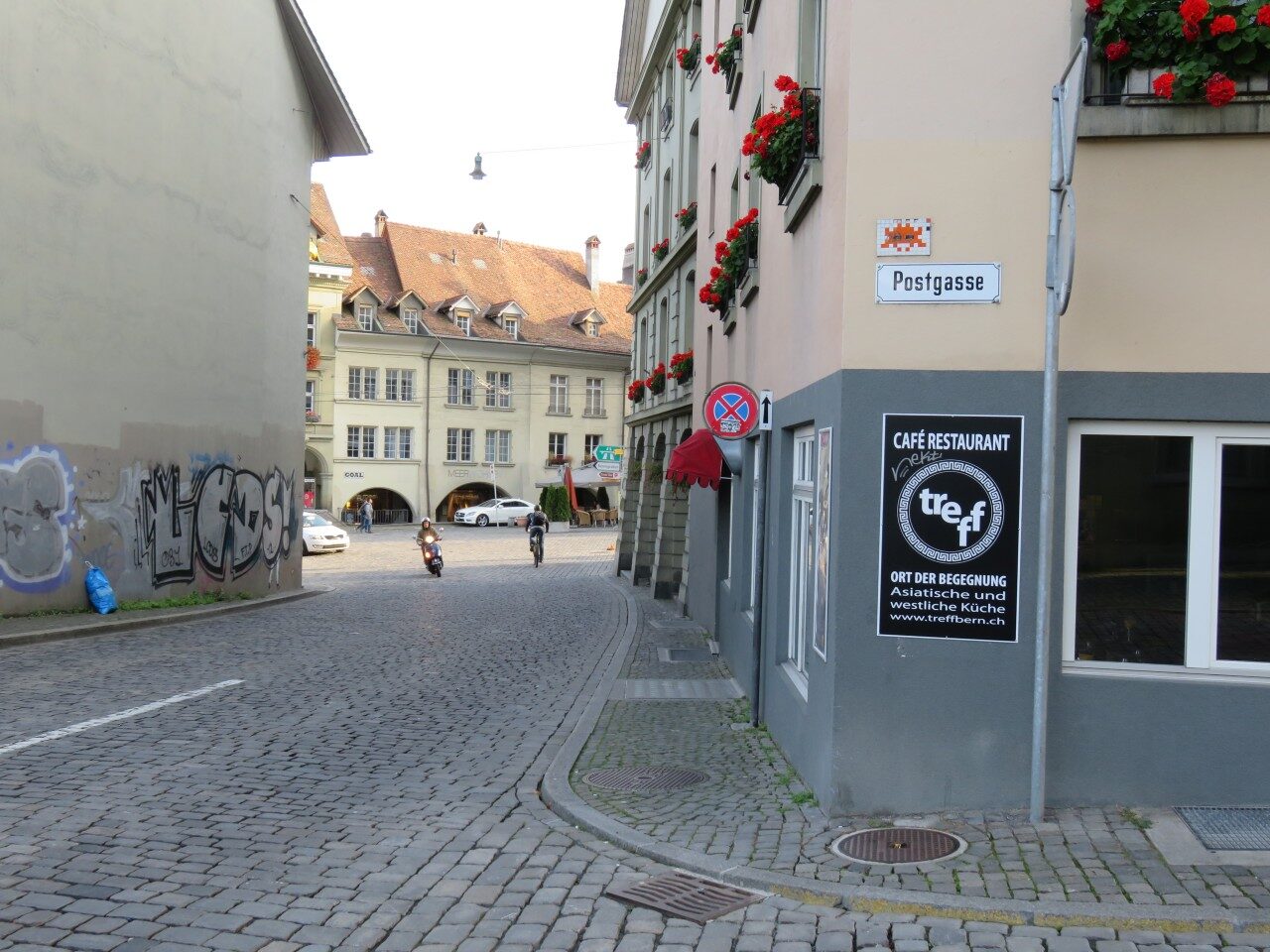 BRN_03, Space Invader de Postgasse — Street art de Invader à Bern