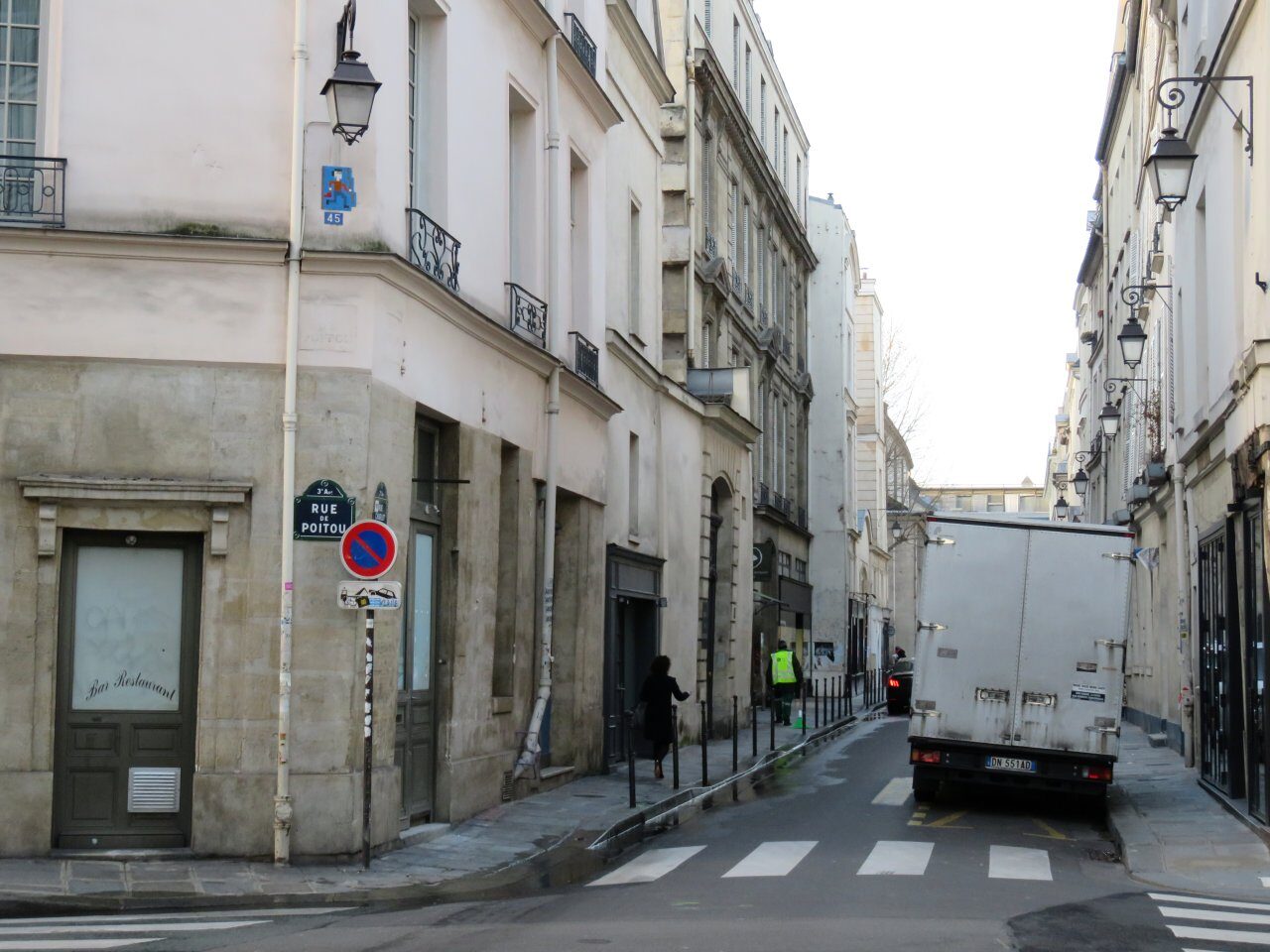 PA_378, Space Invader on 14 Rue Charlot — Street art by Invader in Paris