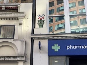 LDN_168, Space Invader de Bishopsgate — Street art de Invader à London