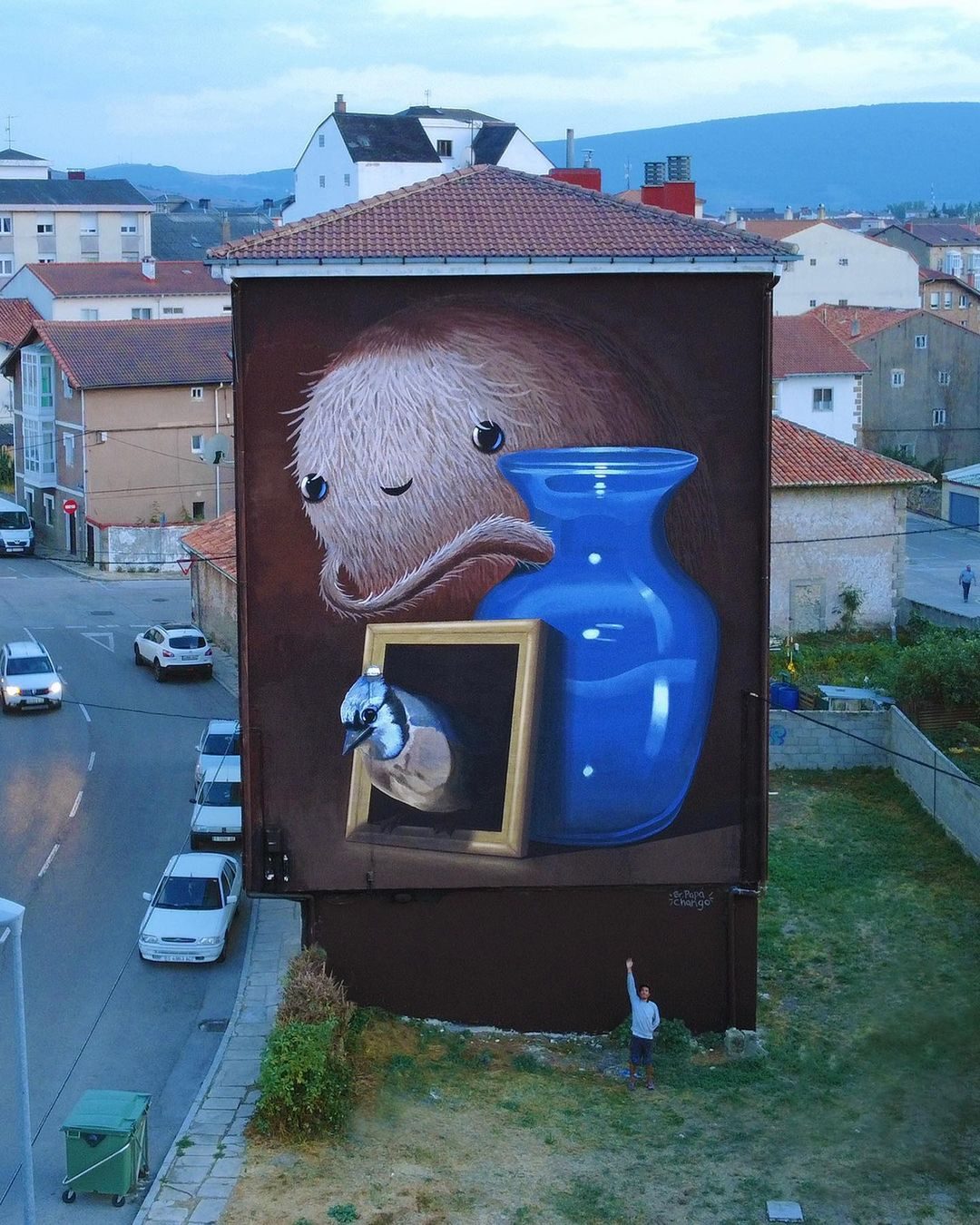 Free Your Memories — Street art by Sr. Papá Chango in Reinosa