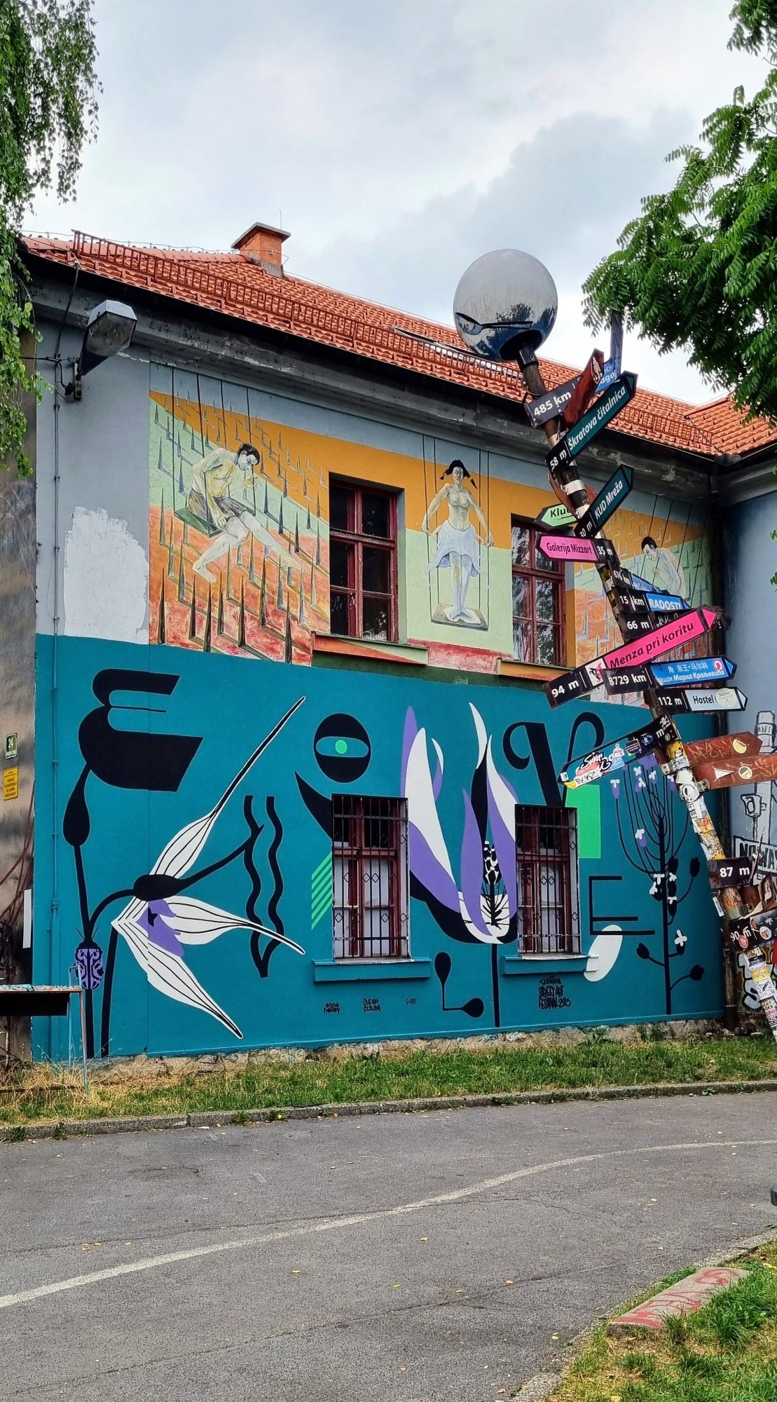 EVOLVE — Street art de Elina Holley à Ljubljana
